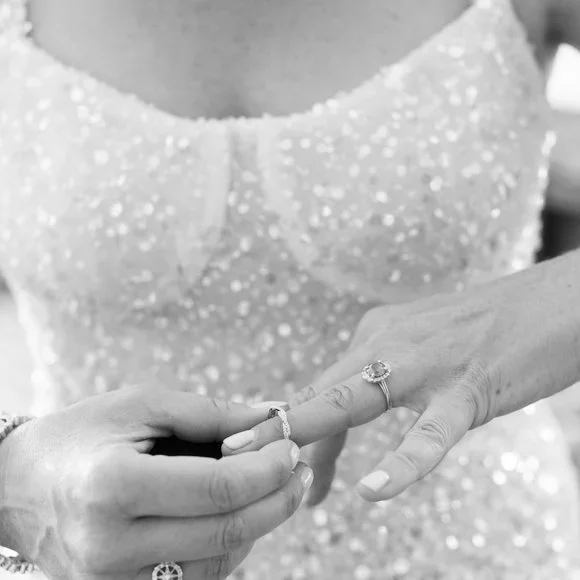 Galia Lahav Wedding Dress in Pristine Condition - Picture 2 of 12